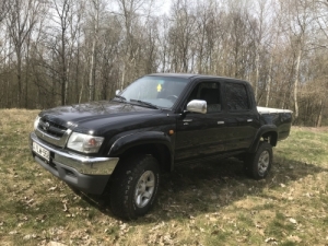 Toyota Hilux SR5 Toyota Hilux SR5