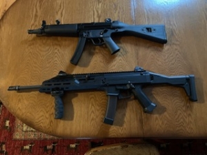 HK MP5, CZ Scorpion Evo 3 S1