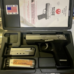 Ruger P95 marokl�fegyver  9 mm