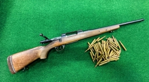 Zastava ARMS 7X64 r�vid cs�v� + l�szer