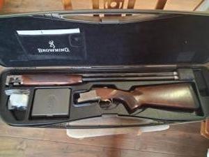 Browning B725