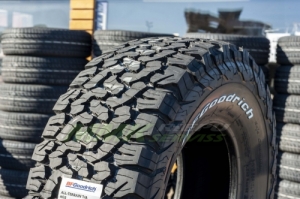 BFGoodrich All-Terrain T/A KO2 265/65 R17 120/117S