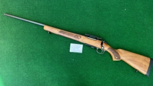 CZ 557 308 Win. BAL KEZES!