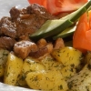 Vörösboros őzpörkölt rókagombával